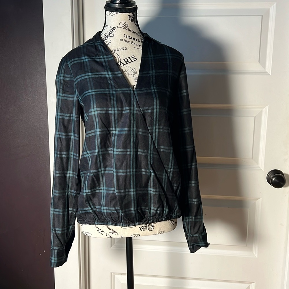 Madewell XS shirt high low